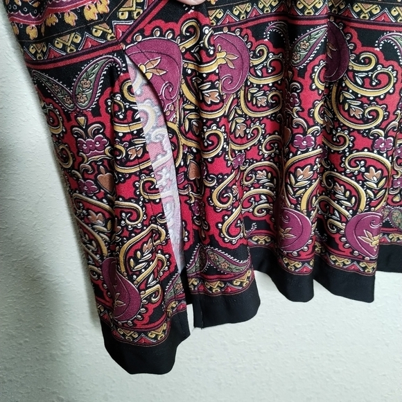 Catherines Colorful Patterned Top Plus Size 1X - Picture 3 of 7